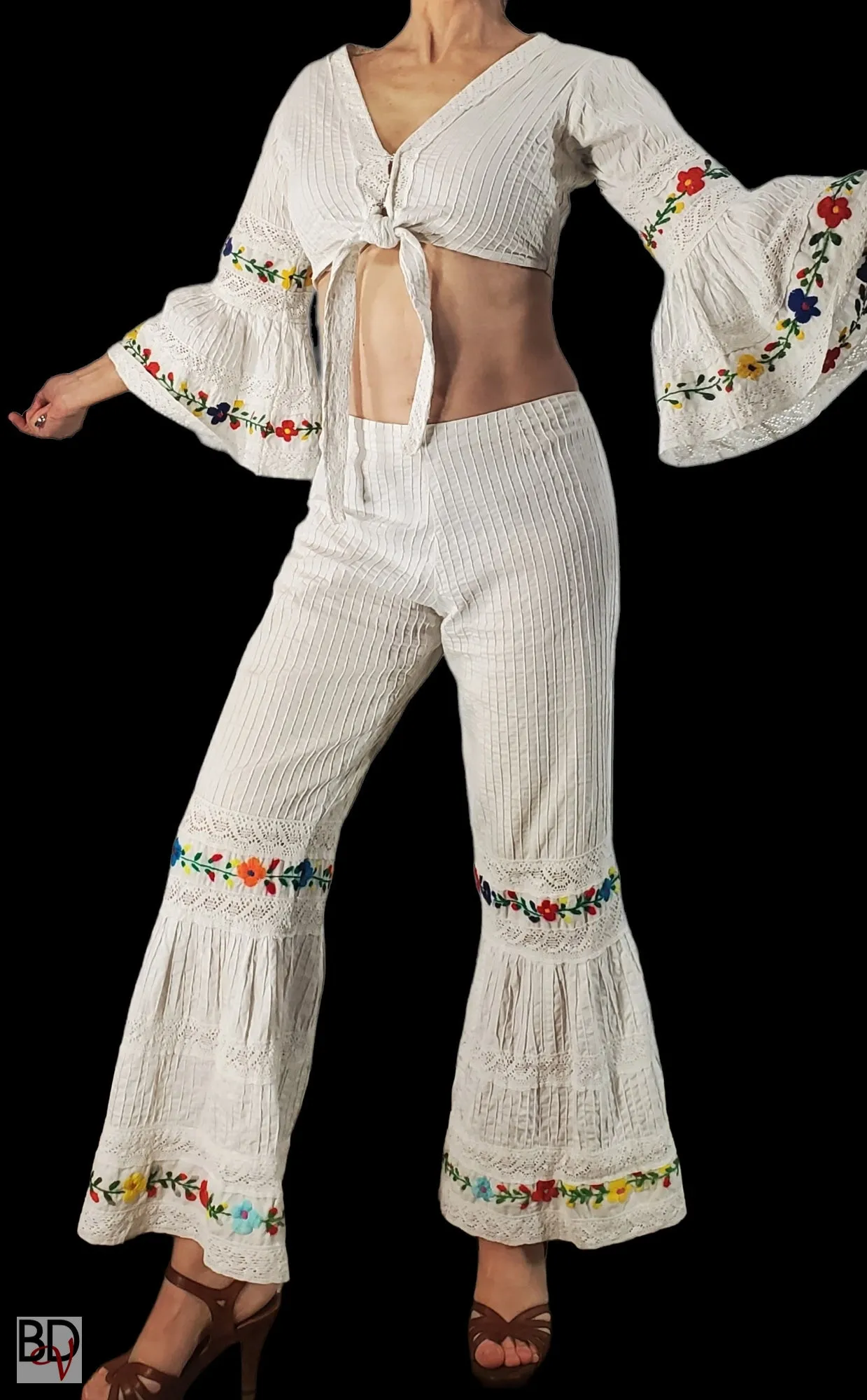 60s/70s Mexican Embroidered Crop Top and Bell-Bottom Pants Set - sm, med