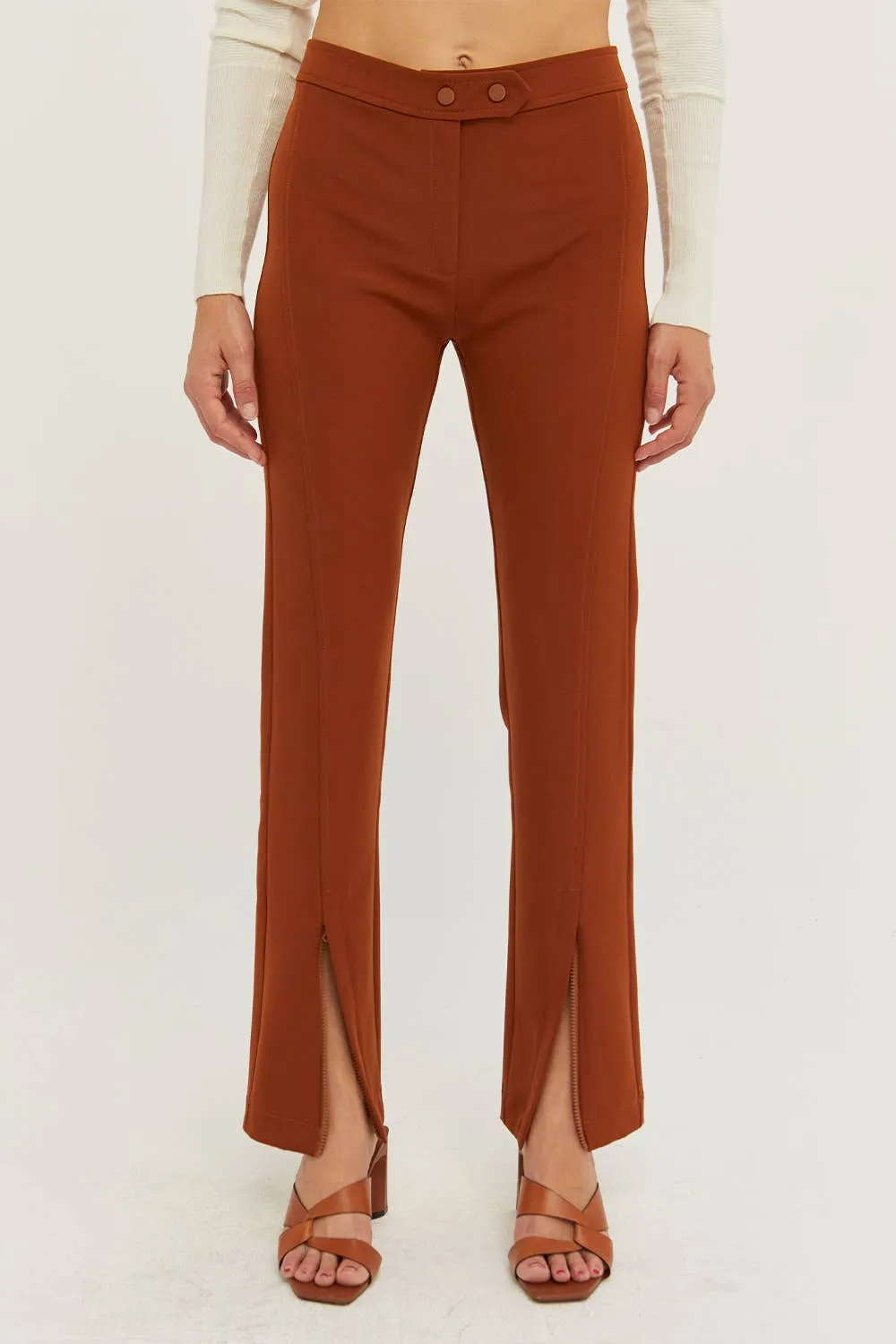 Head Turned Front Slit Trousers in Rust