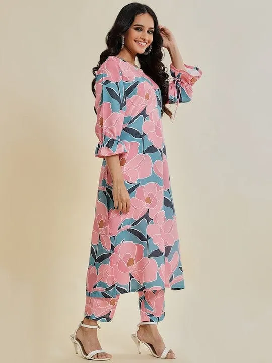 Varanga Women Teal And Pink Floral Printed Straight Kurta Paired With Bottom